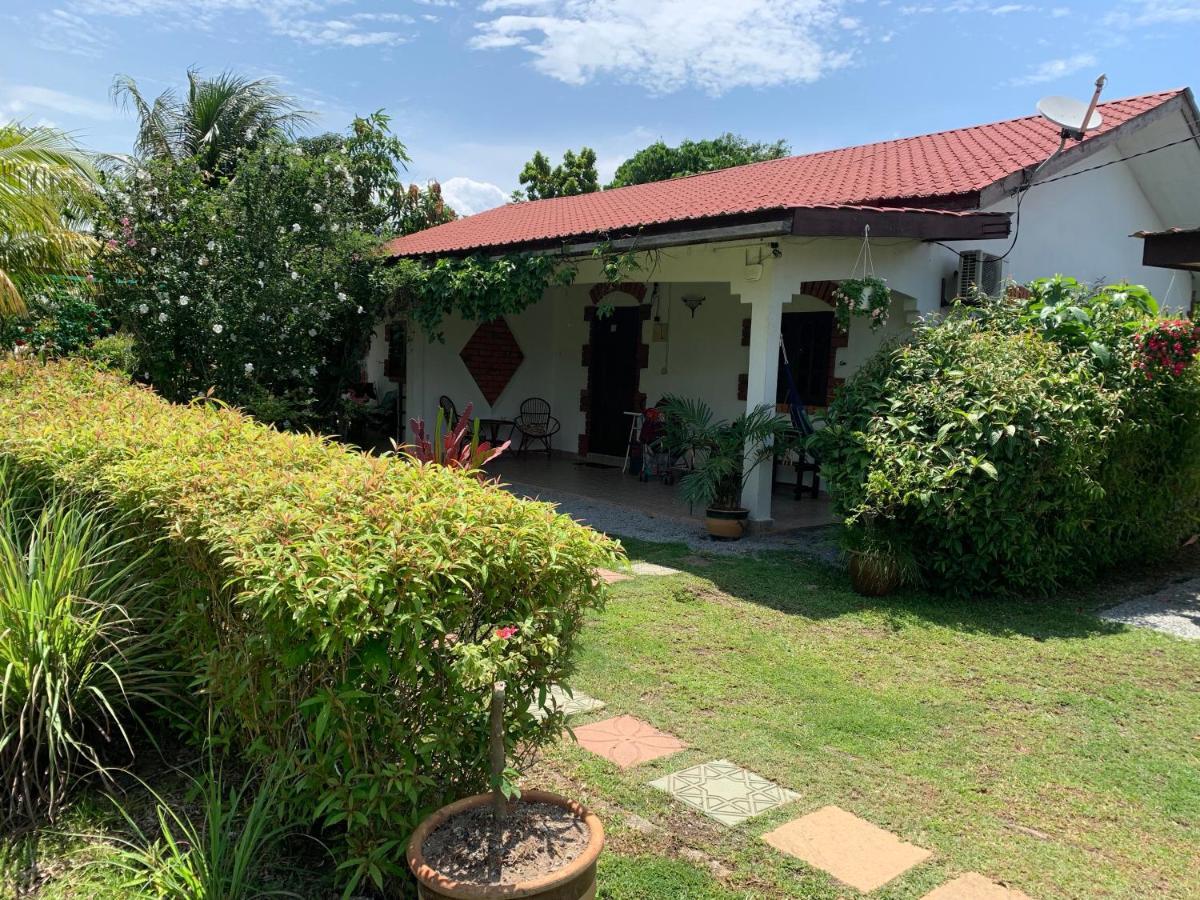 Lovely Garden Villas Pantai Cenang  Eksteriør billede